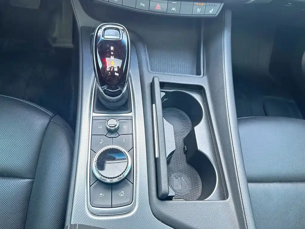 Cadillac CT5 — миниатюра 16