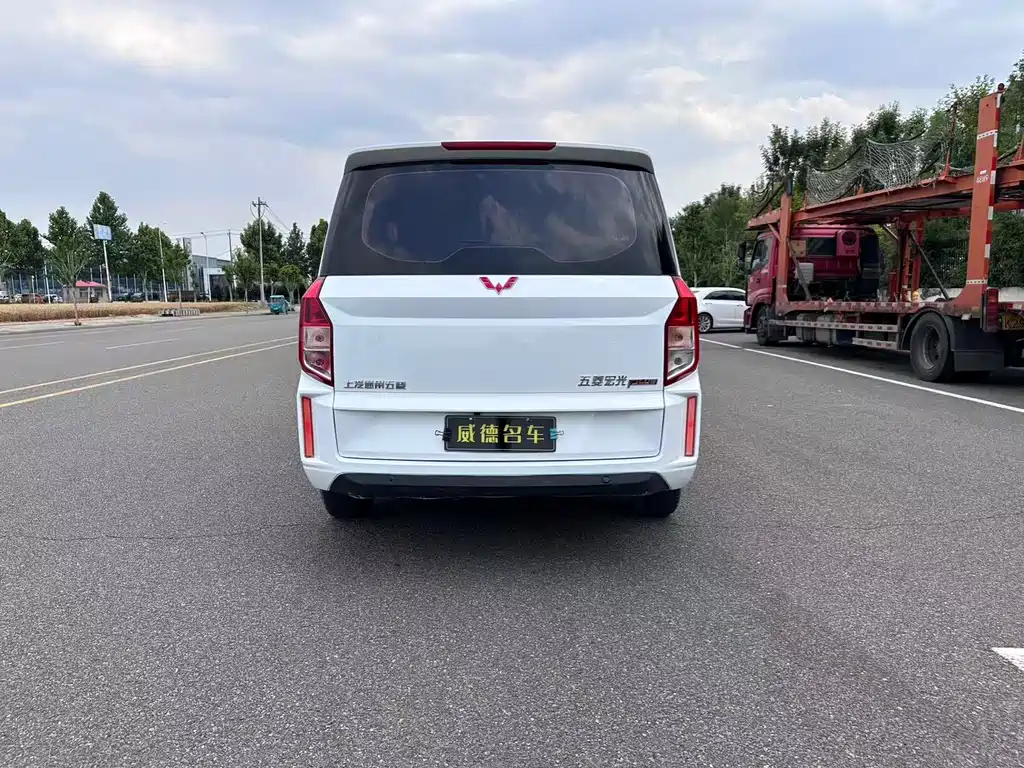 Wuling Hongguang PLUS 1.5T Manual Comfort Type 7 seats, фото 4