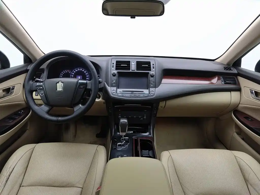 Toyota Crown 2010 2.5L Royal