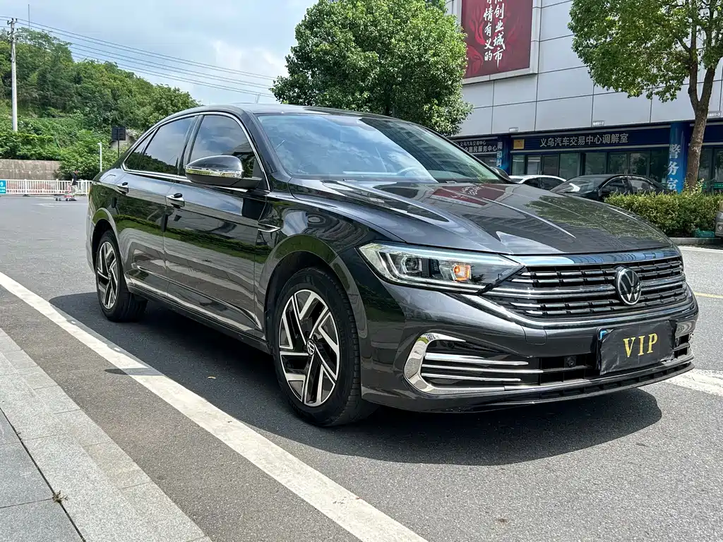 Volkswagen Sagitar — миниатюра 3
