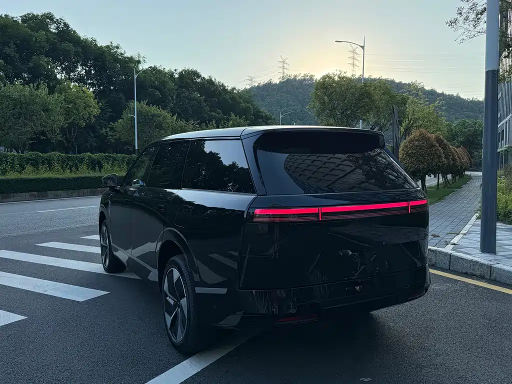 XPeng GX — миниатюра 4
