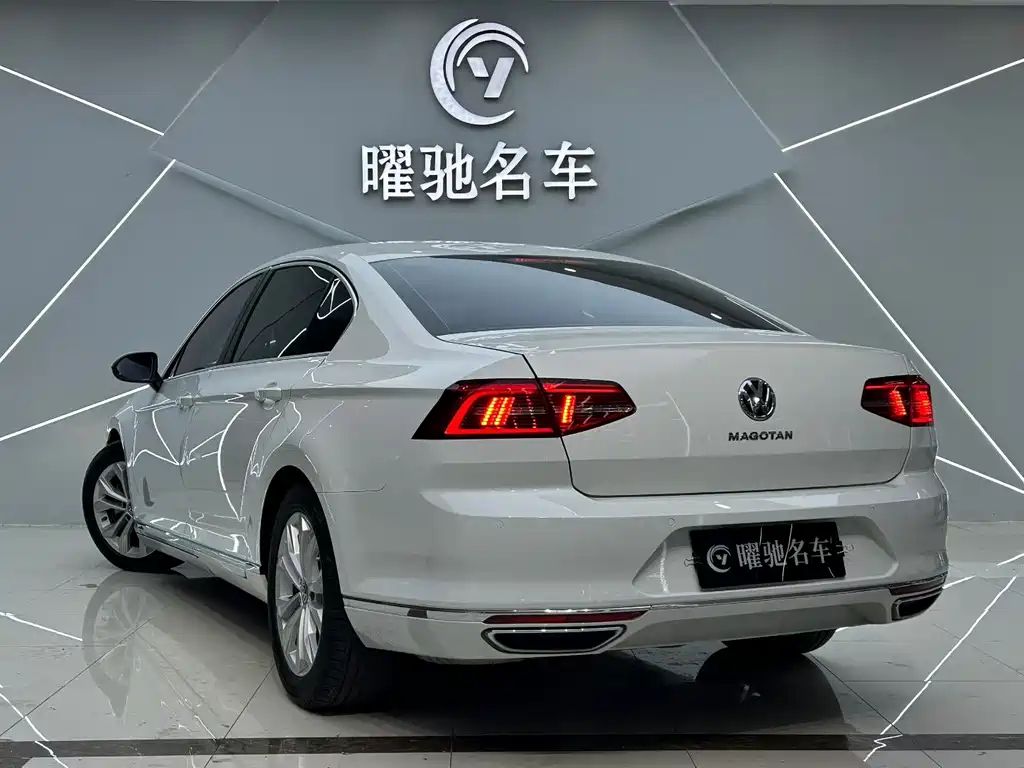 Volkswagen Magotan 2017 330TSI DSG Luxury
