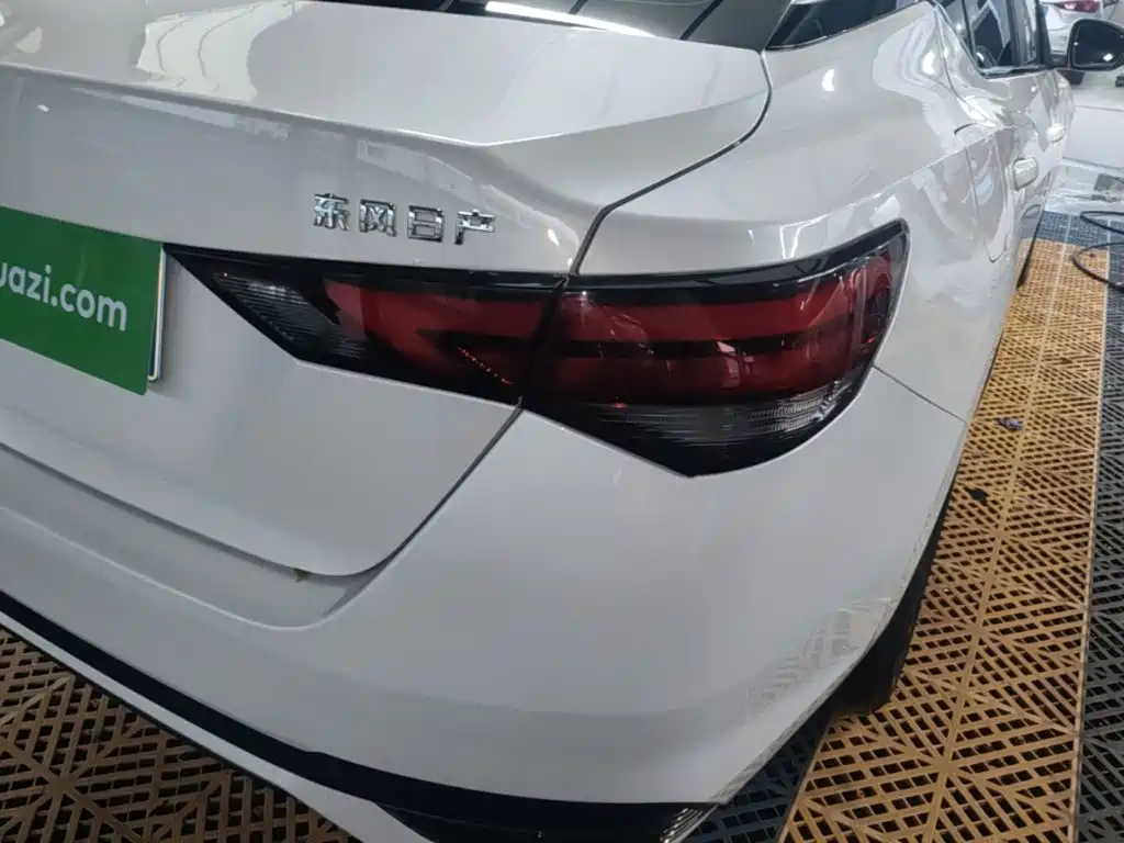 Nissan Sylphy — миниатюра 8