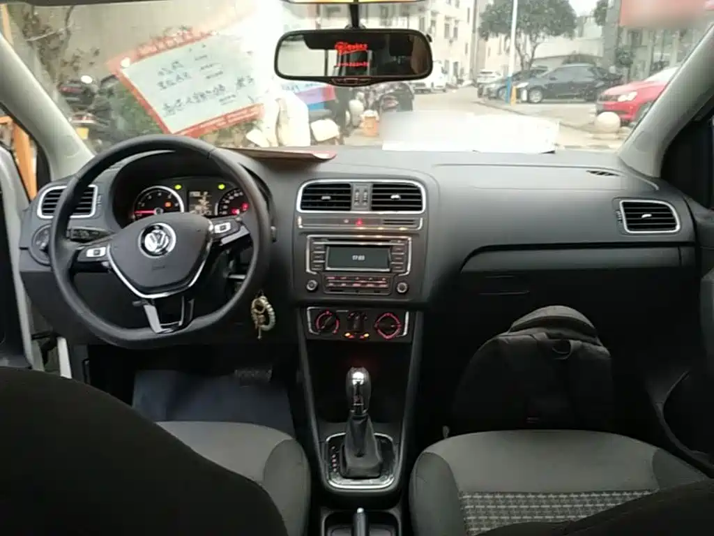 Volkswagen Polo — миниатюра 10