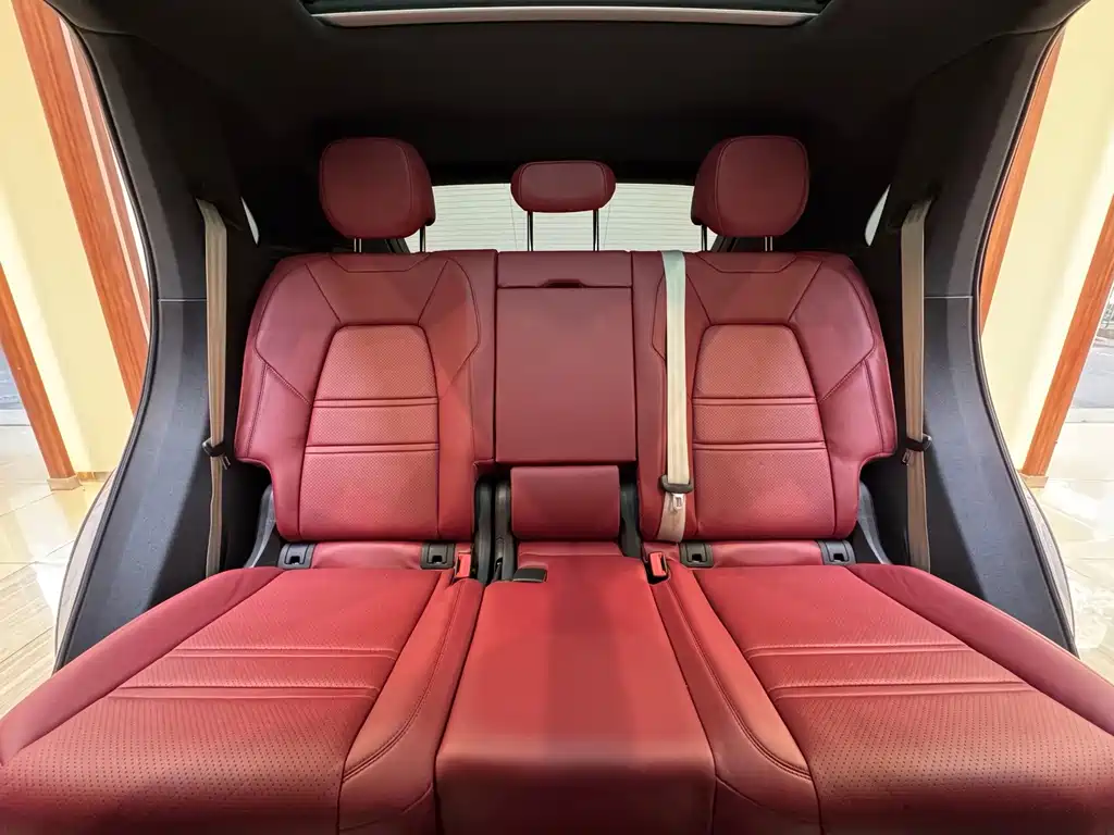 Porsche Cayenne — миниатюра 16