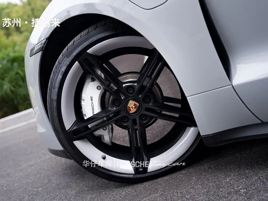 Porsche Taycan — миниатюра 5