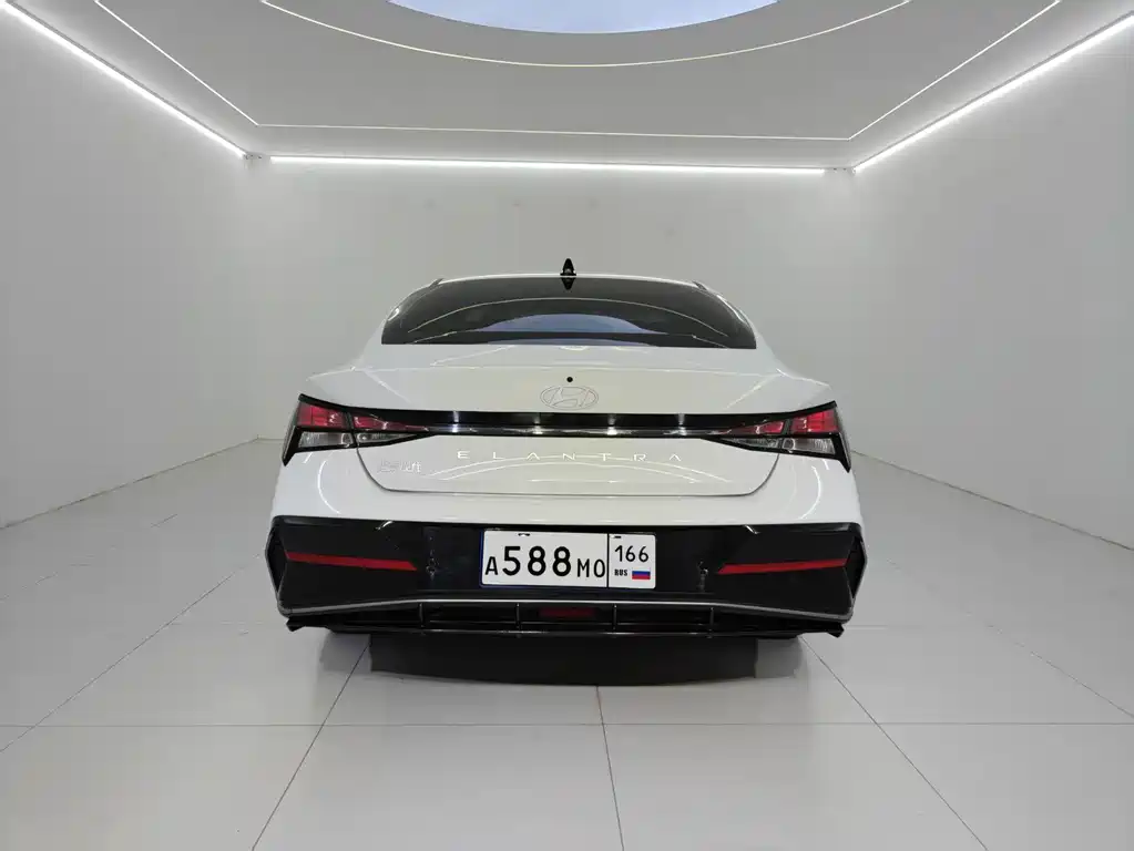 Hyundai Elantra — миниатюра 5