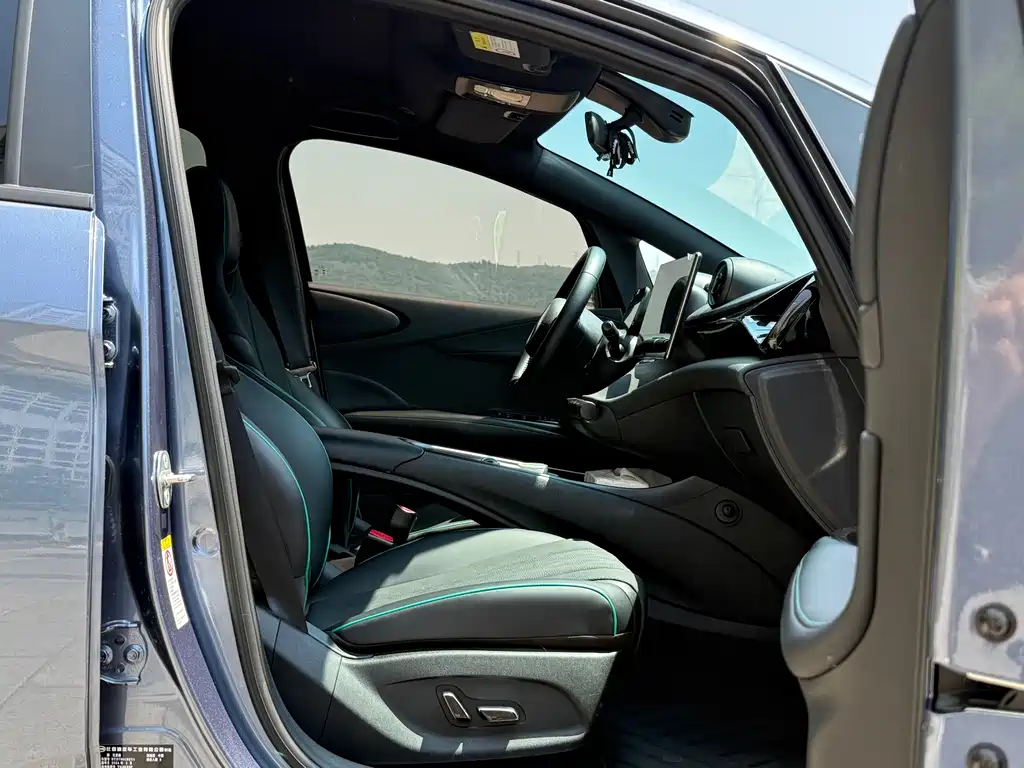BYD Dolphin — миниатюра 11