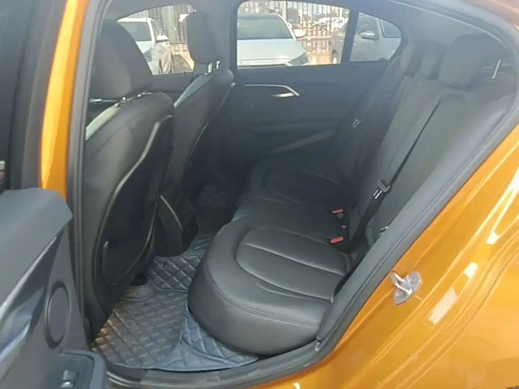 BMW 1 Series — миниатюра 17