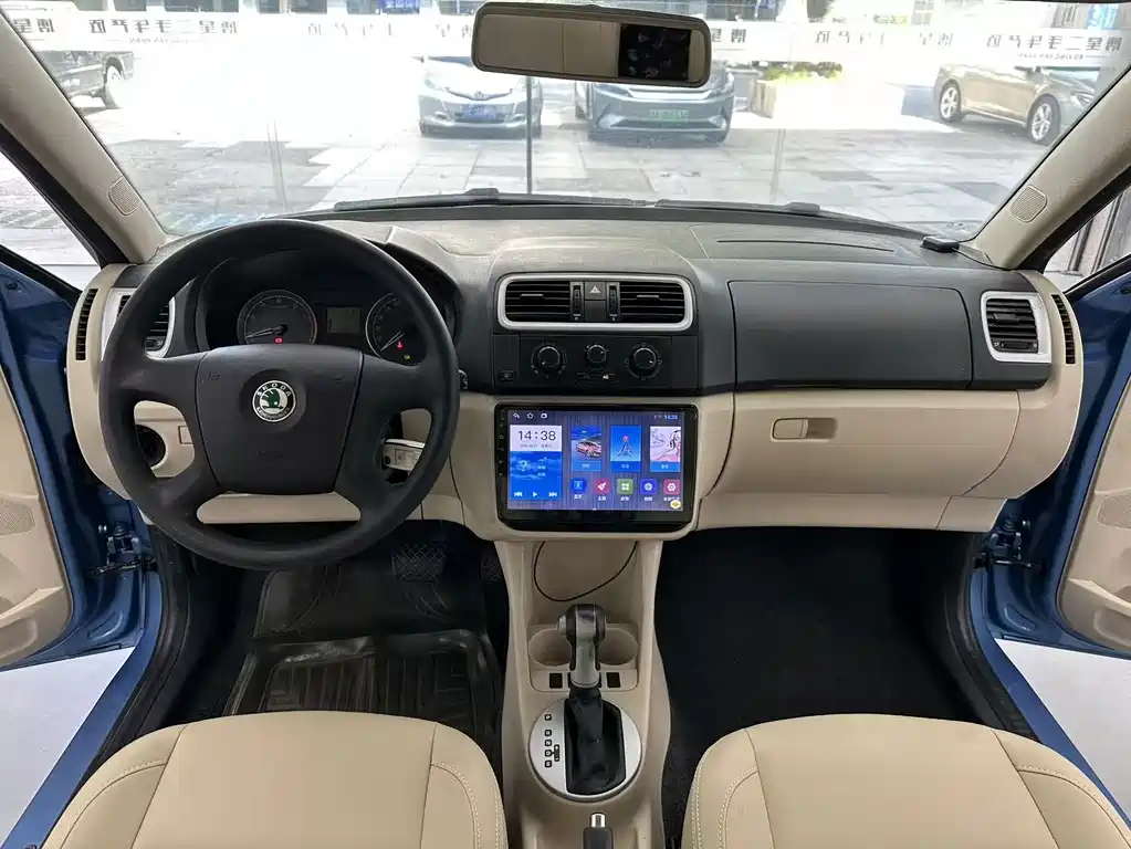 Skoda Fabia — миниатюра 6