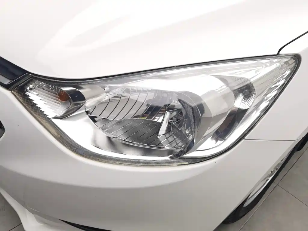 Chevrolet Sail — миниатюра 7