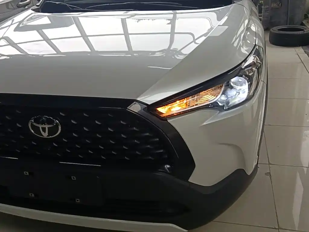 Toyota Corolla Cross — миниатюра 24