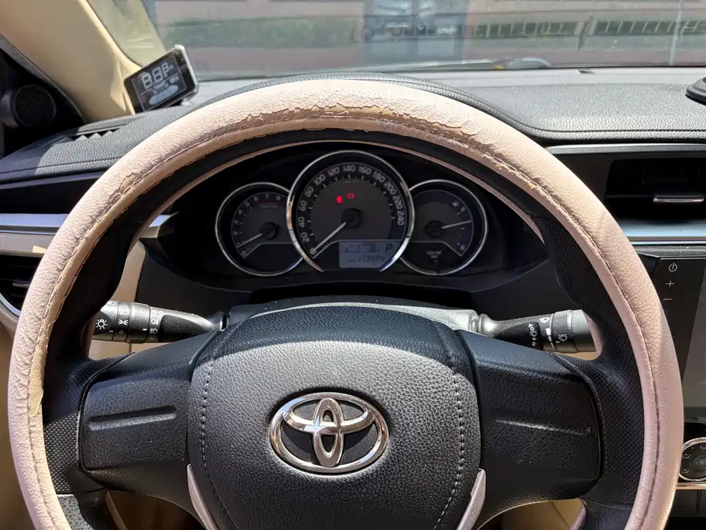 Toyota Corolla — миниатюра 10