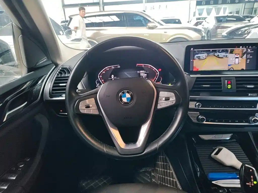 BMW X3 — миниатюра 11