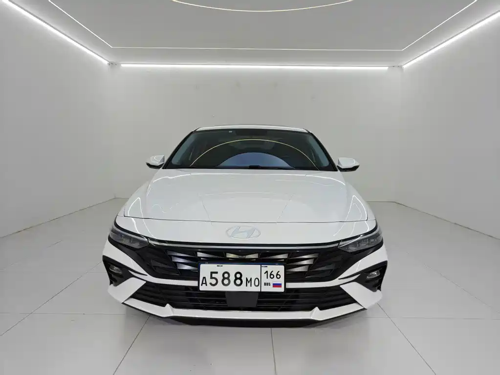 Hyundai Elantra — миниатюра 2