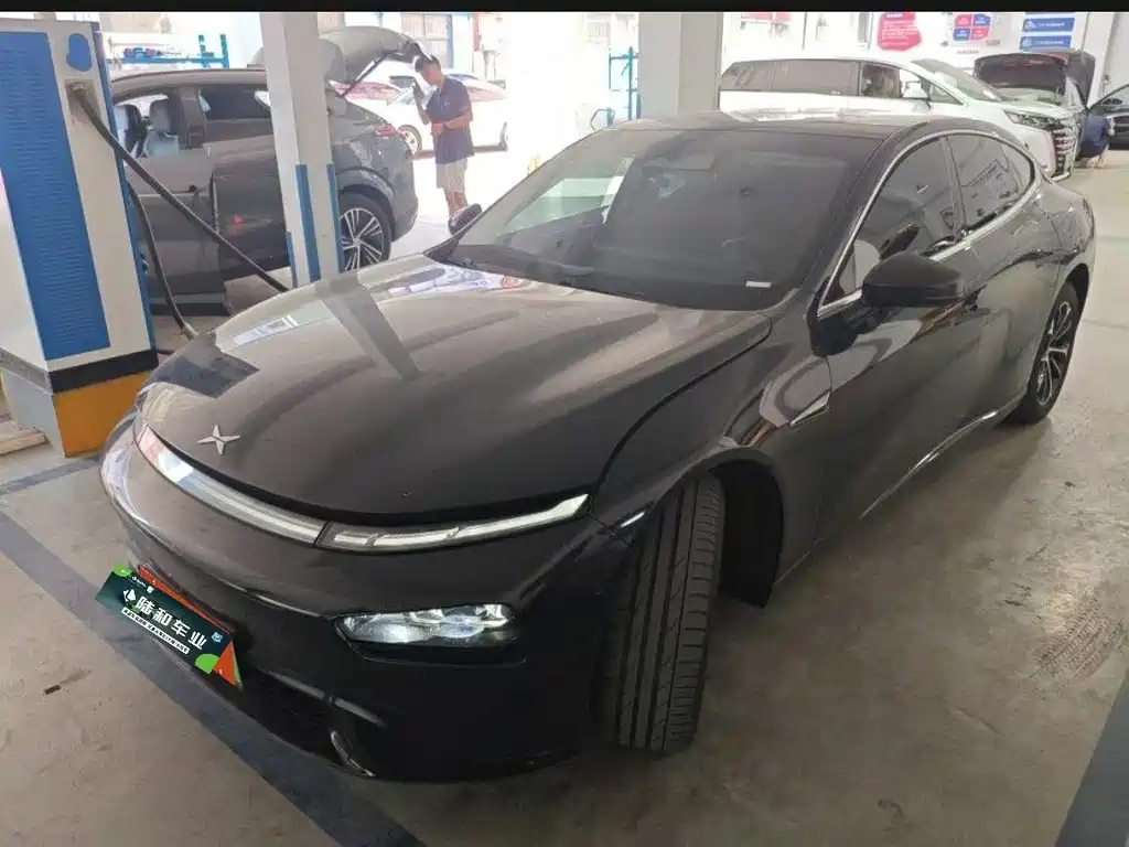 2022 Xpeng P7 - zdjęcie 1 z 10