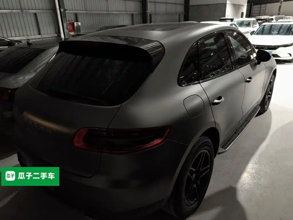 Porsche Macan — миниатюра 3