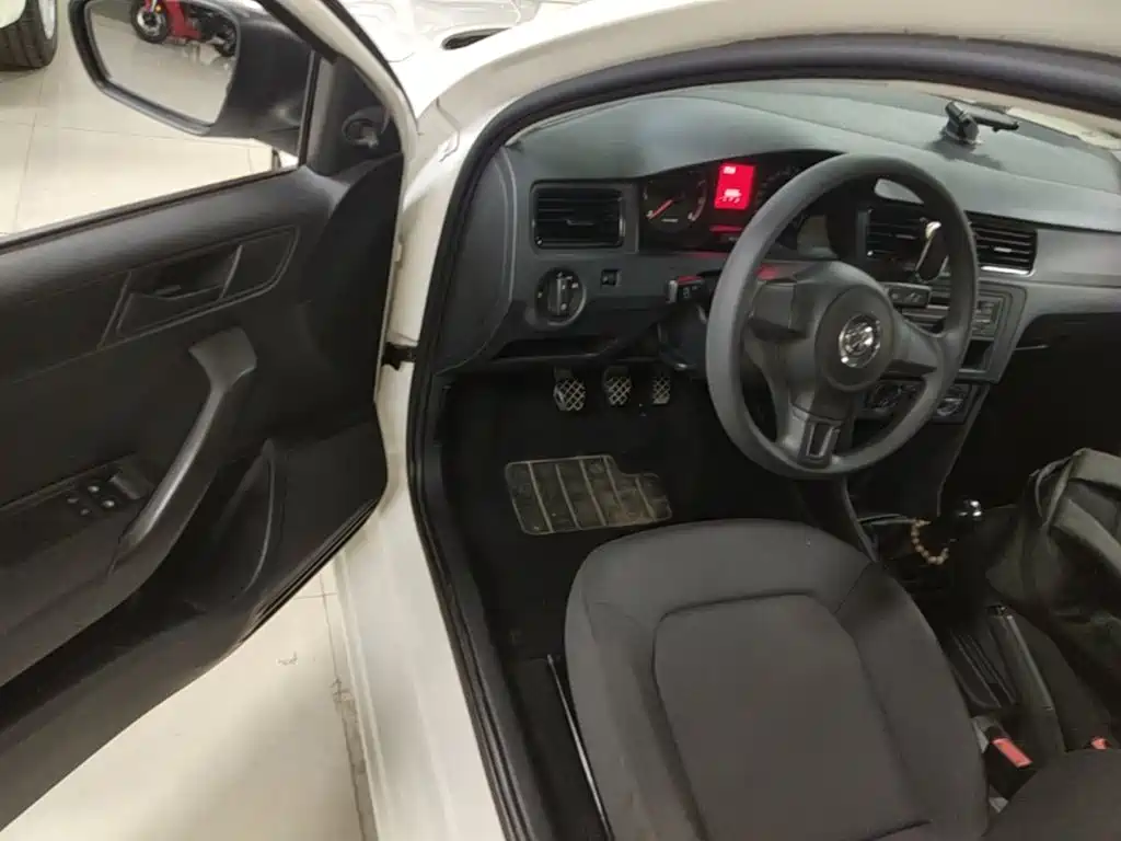 Volkswagen Santana — миниатюра 16