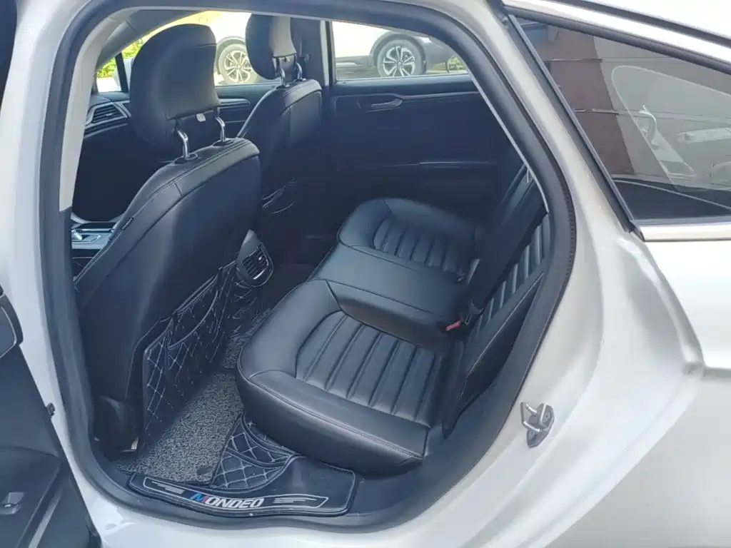 Ford Mondeo — миниатюра 17
