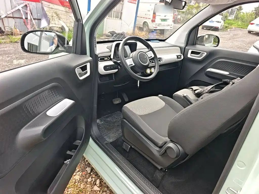 Wuling MINIEV — миниатюра 16