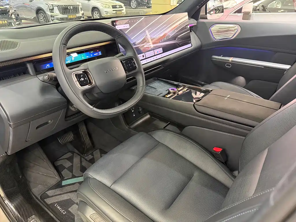 Lynk & Co 900 — миниатюра 13