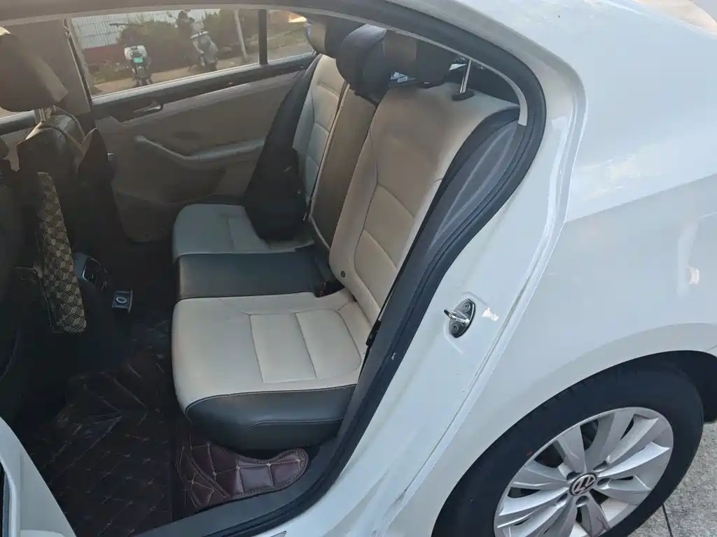 Volkswagen Sagitar — миниатюра 13