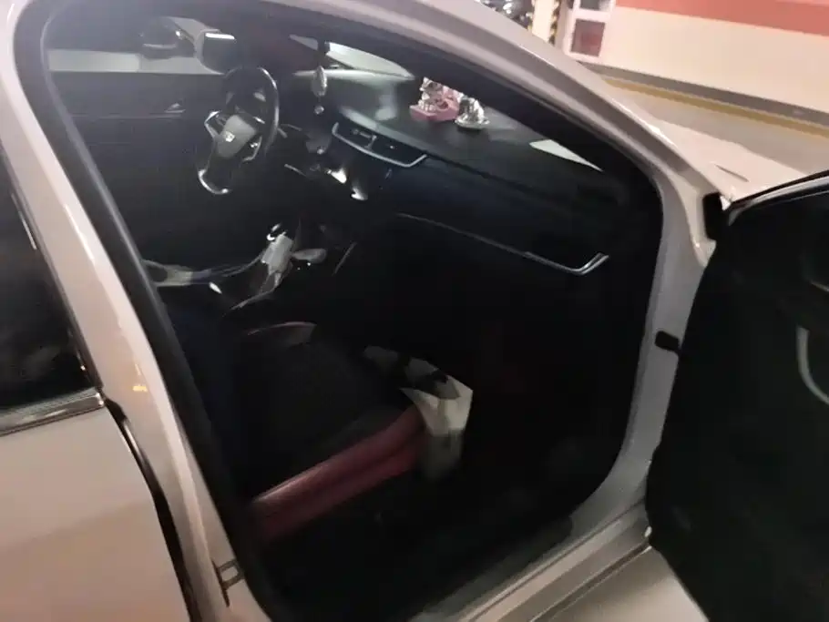 Cadillac XTS — миниатюра 8