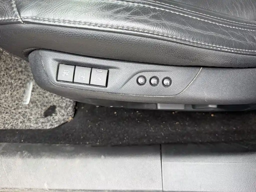 Peugeot 408 2014 1.6T AT