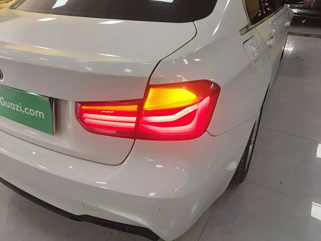 BMW 3 Series — миниатюра 8