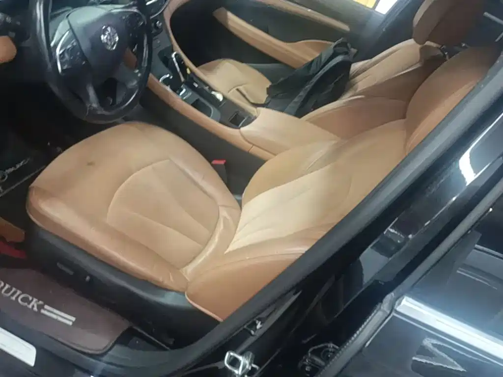 Buick LaCrosse — миниатюра 13