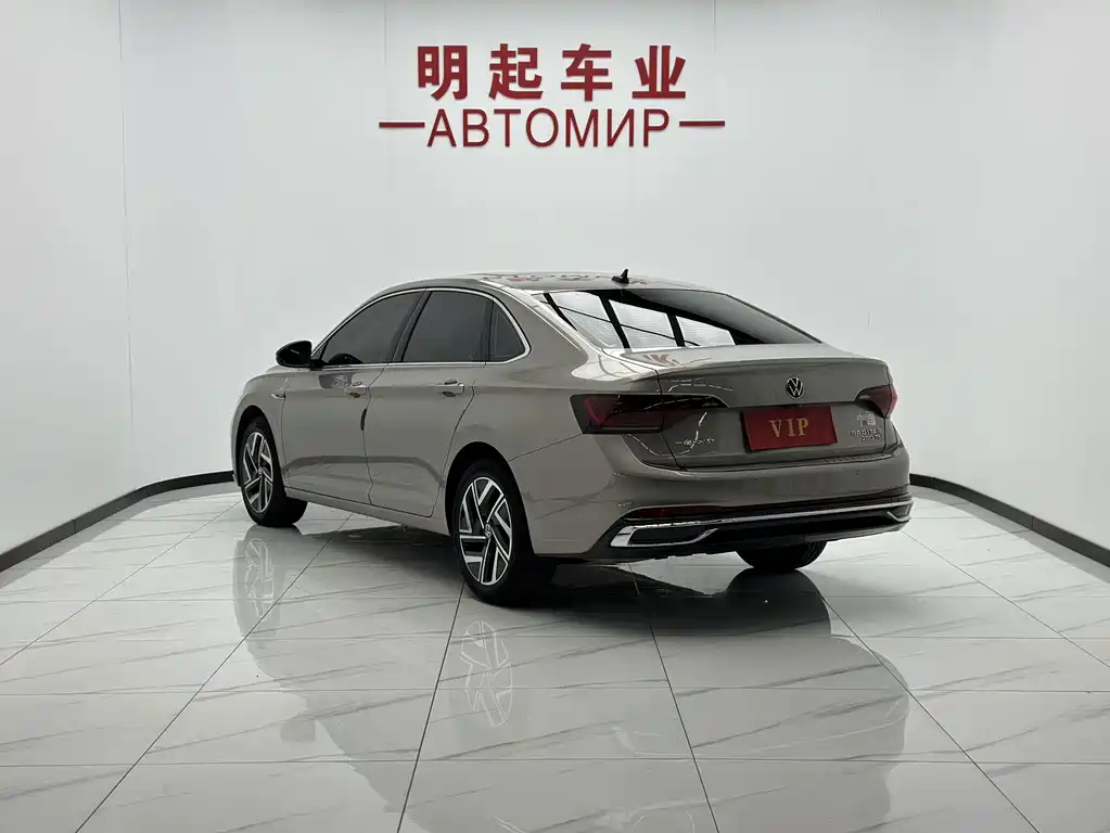 Volkswagen Sagitar — миниатюра 7