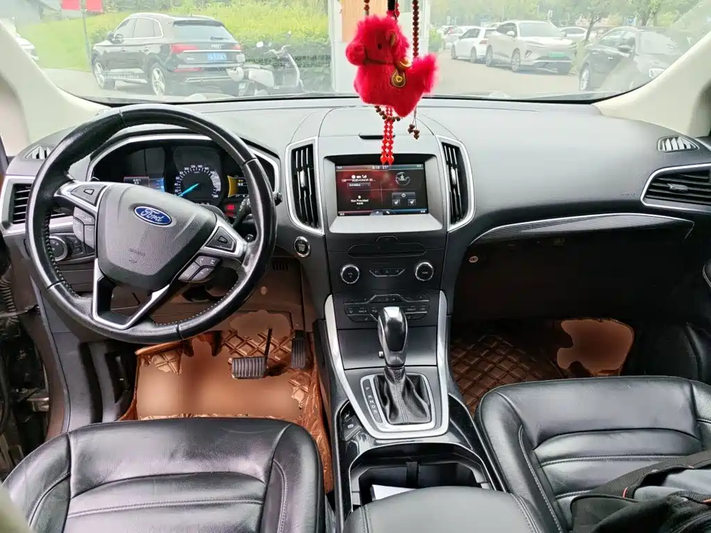 Ford Edge — миниатюра 10