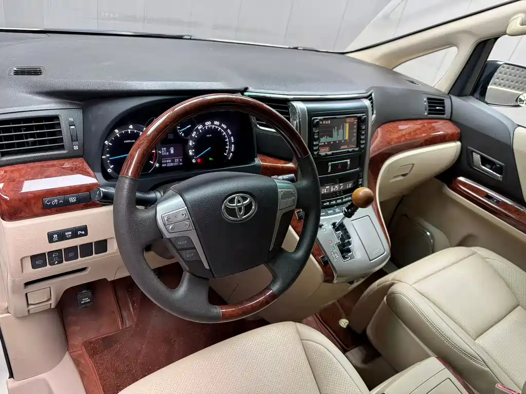 Toyota Alphard 2011 3.5L Luxury