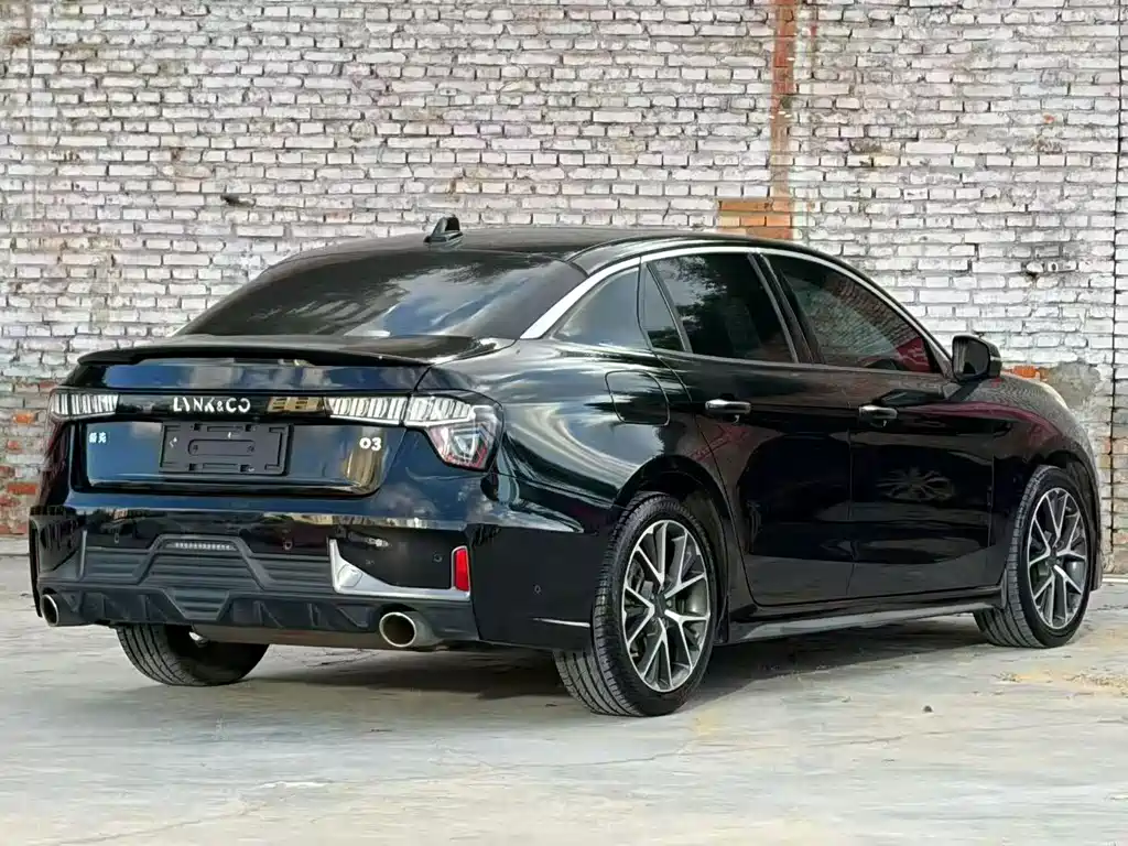 Lynk & Co 03 — миниатюра 8