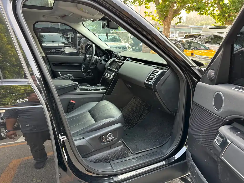 Land Rover Discovery — миниатюра 15