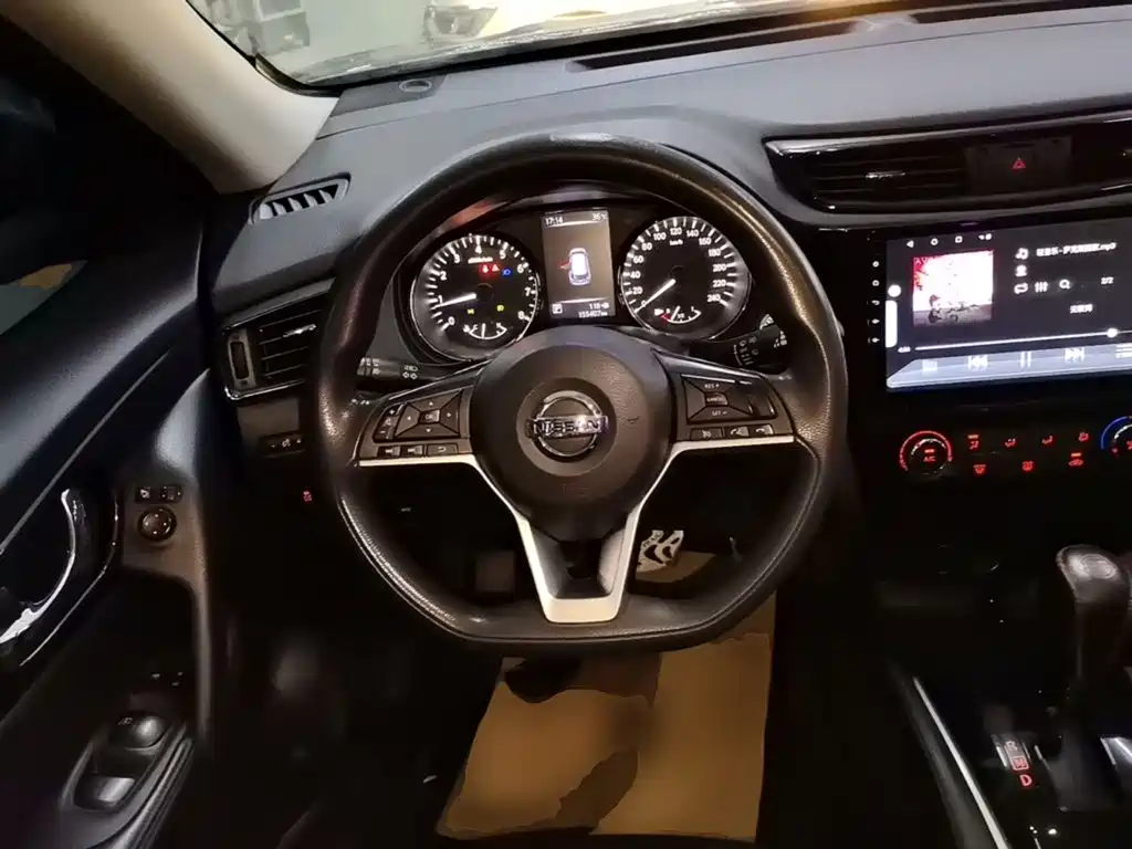 Nissan X-Trail — миниатюра 11