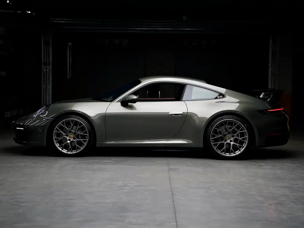 Porsche 911 2023 Carrera 3.0T