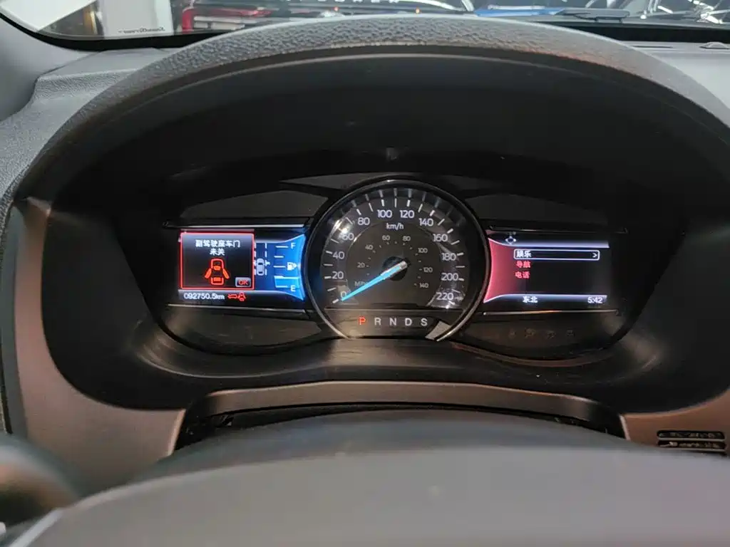 Ford Explorer (Import) — миниатюра 12