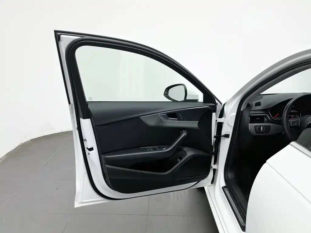 Audi A4L — миниатюра 8