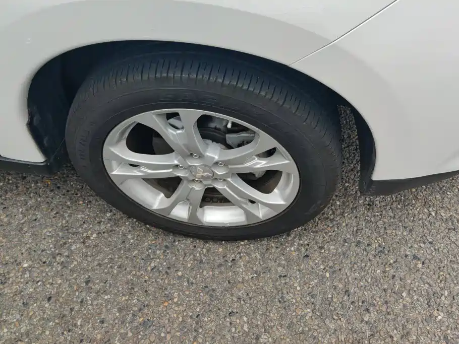 Mitsubishi Outlander (Import) — миниатюра 6