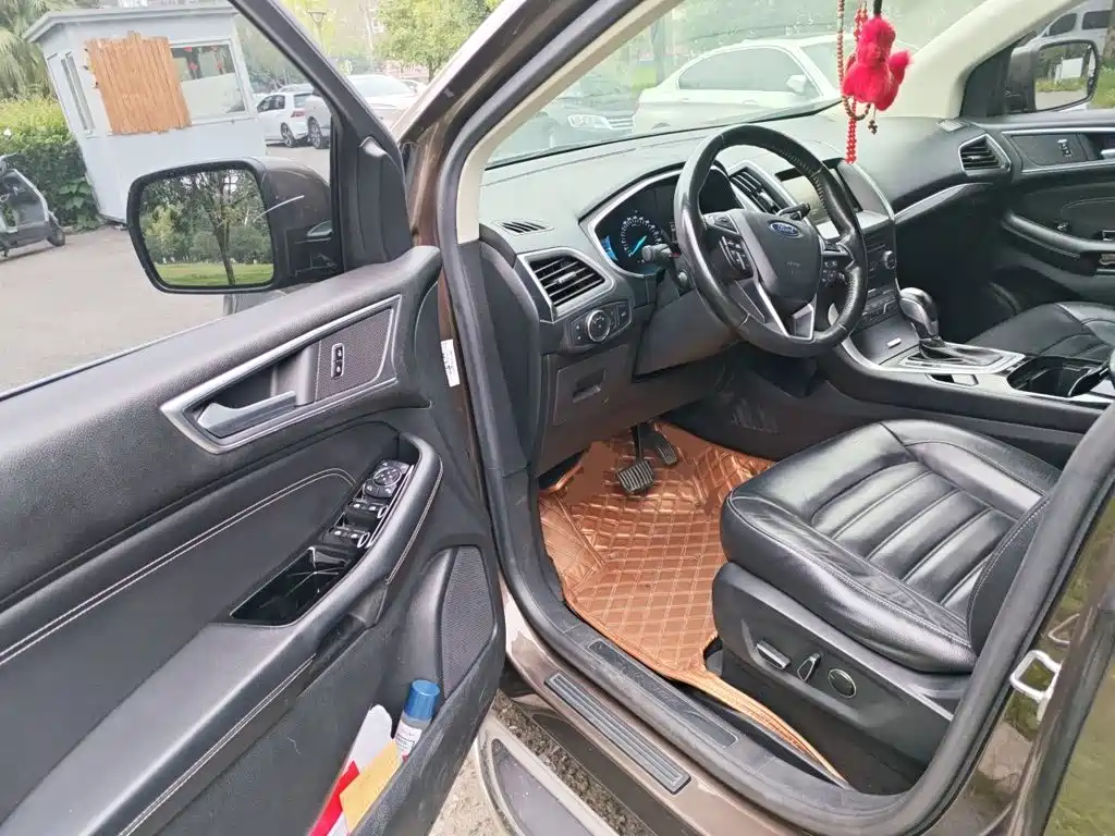 Ford Edge — миниатюра 17