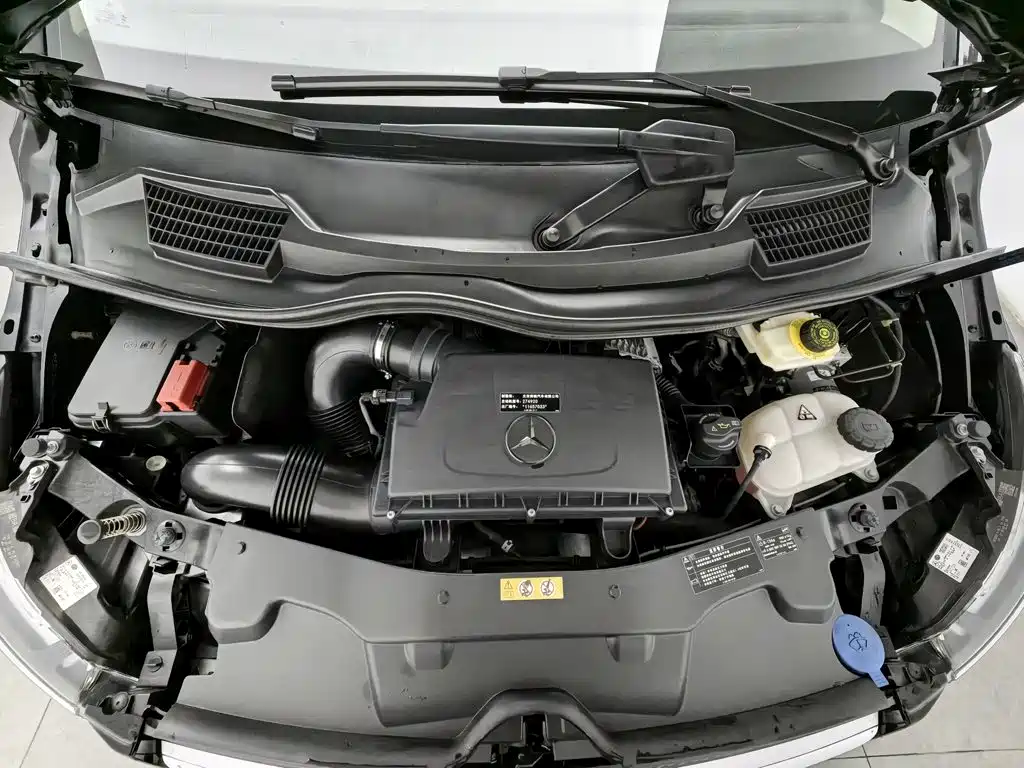 Mercedes-Benz V-Class — миниатюра 6