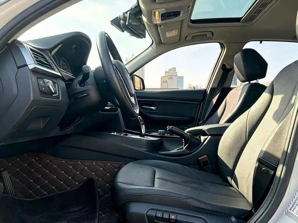 BMW 3 Series — миниатюра 4