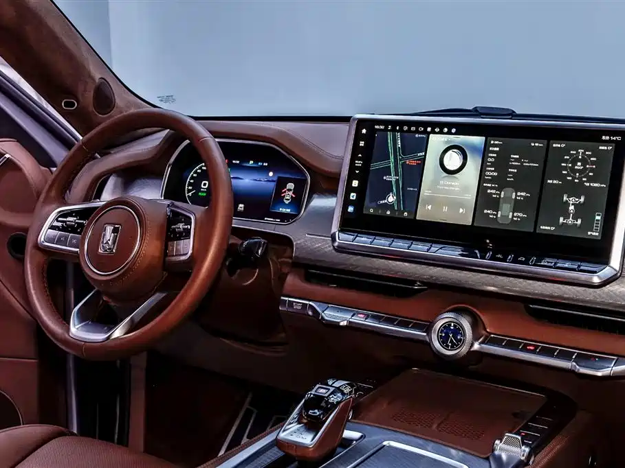 TANK TANK 700 NEW ENERGY