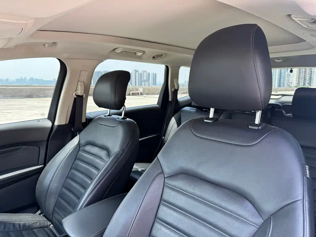 Ford Edge 2015 2.0T GTDi
