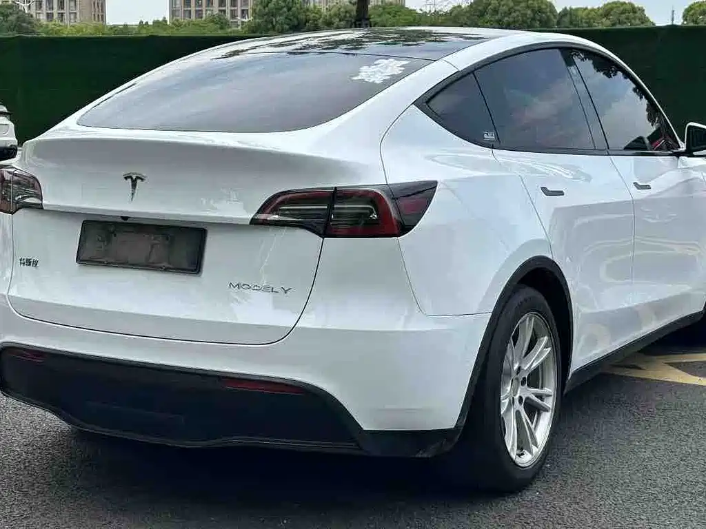 Tesla Model Y — фотографии объявления, Фото 8