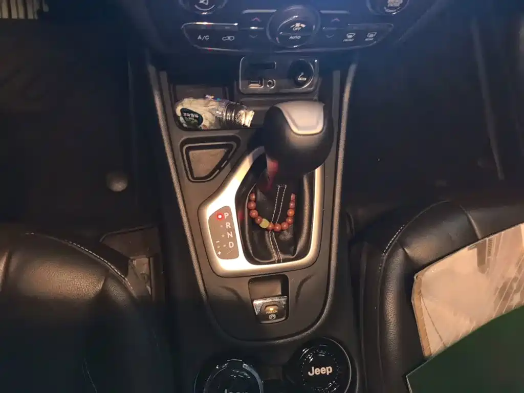 Jeep Cherokee — миниатюра 10