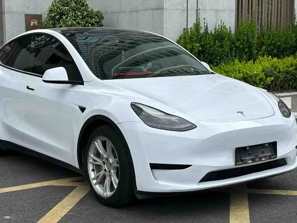 Tesla Model Y — фотографии объявления, Фото 4