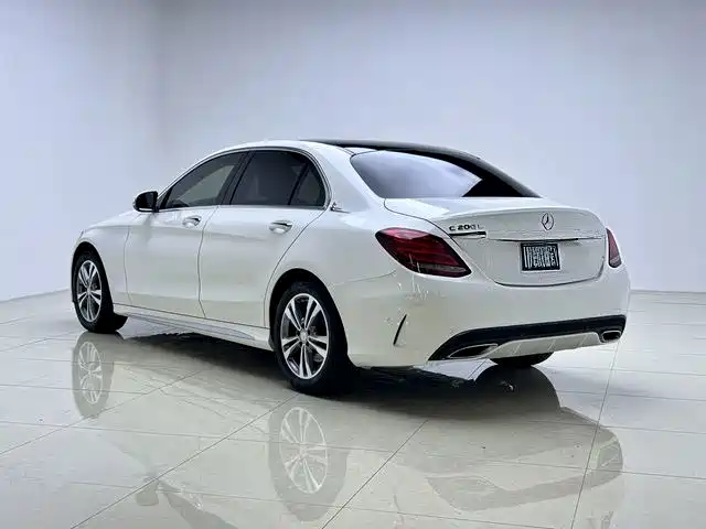 Mercedes-Benz C-Class — миниатюра 4