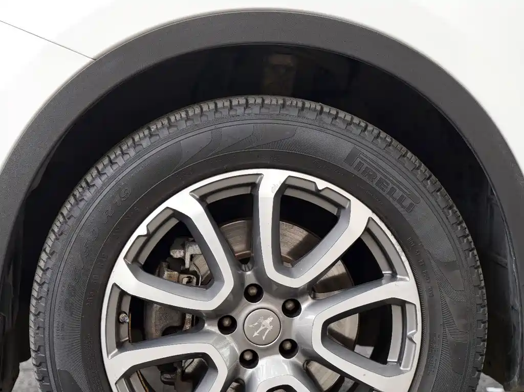 Maserati Levante — миниатюра 13